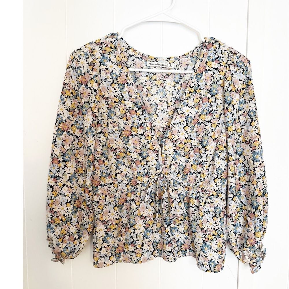 Abercrombie and fitch peasant babydoll floral top